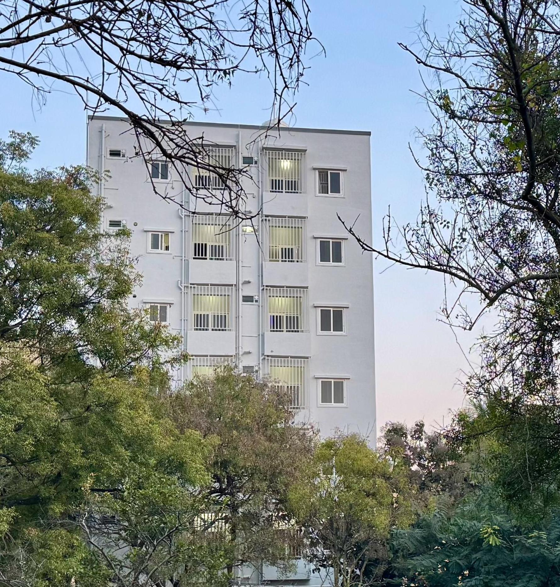 Truelife Whitefield - Premium 1 Bhk Apartments - Prime Location - Easy Access To Main Rd - Metro - Itpl - Fast Wifi - Kitchen - Smart Tv - Power Backup - Park - Garden Views Бангалор Экстерьер фото